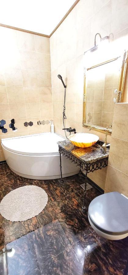 Cezari 2* Braşov